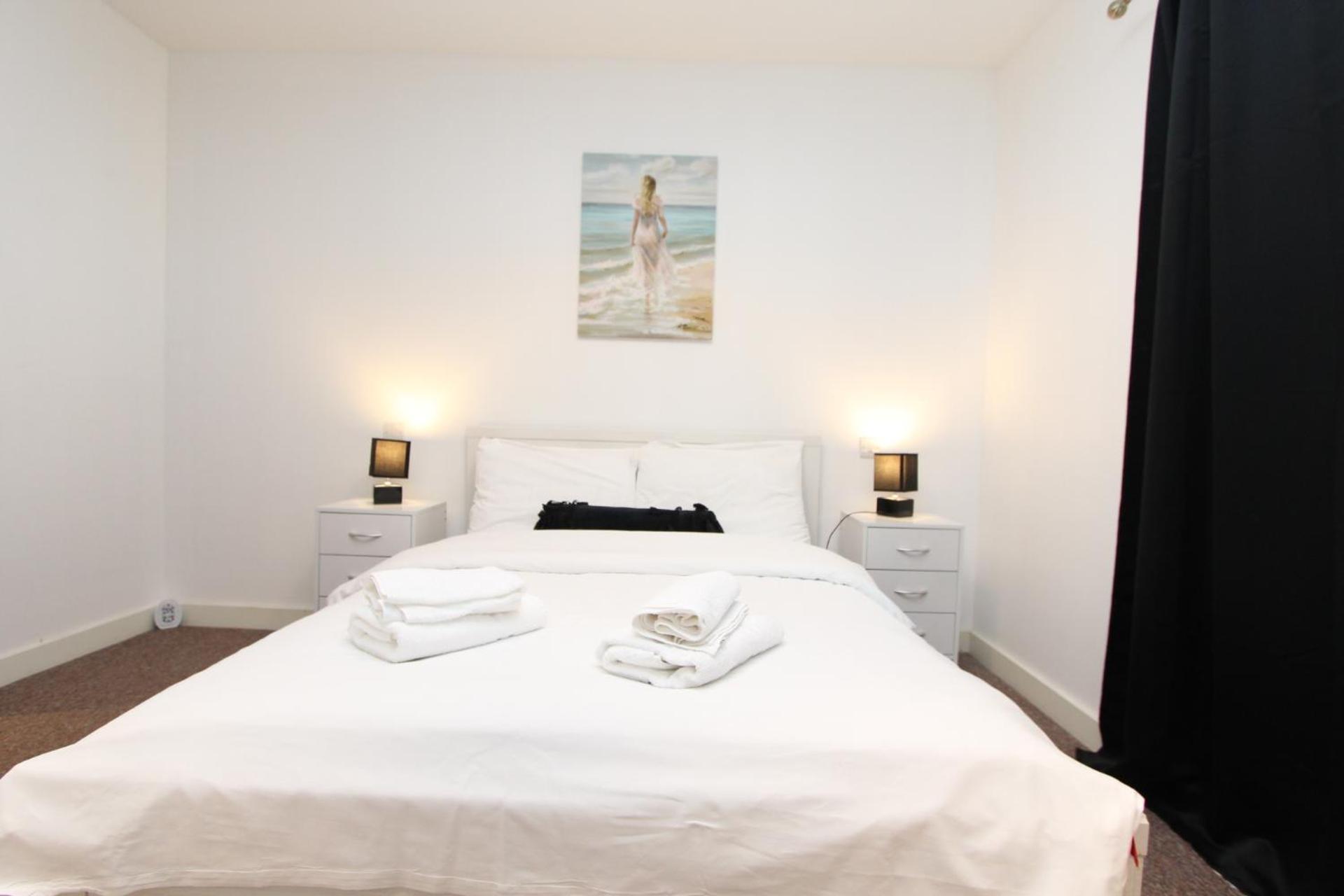 Spacious & Modern 1 Bedroom Close To Station In E16 Лондон Экстерьер фото