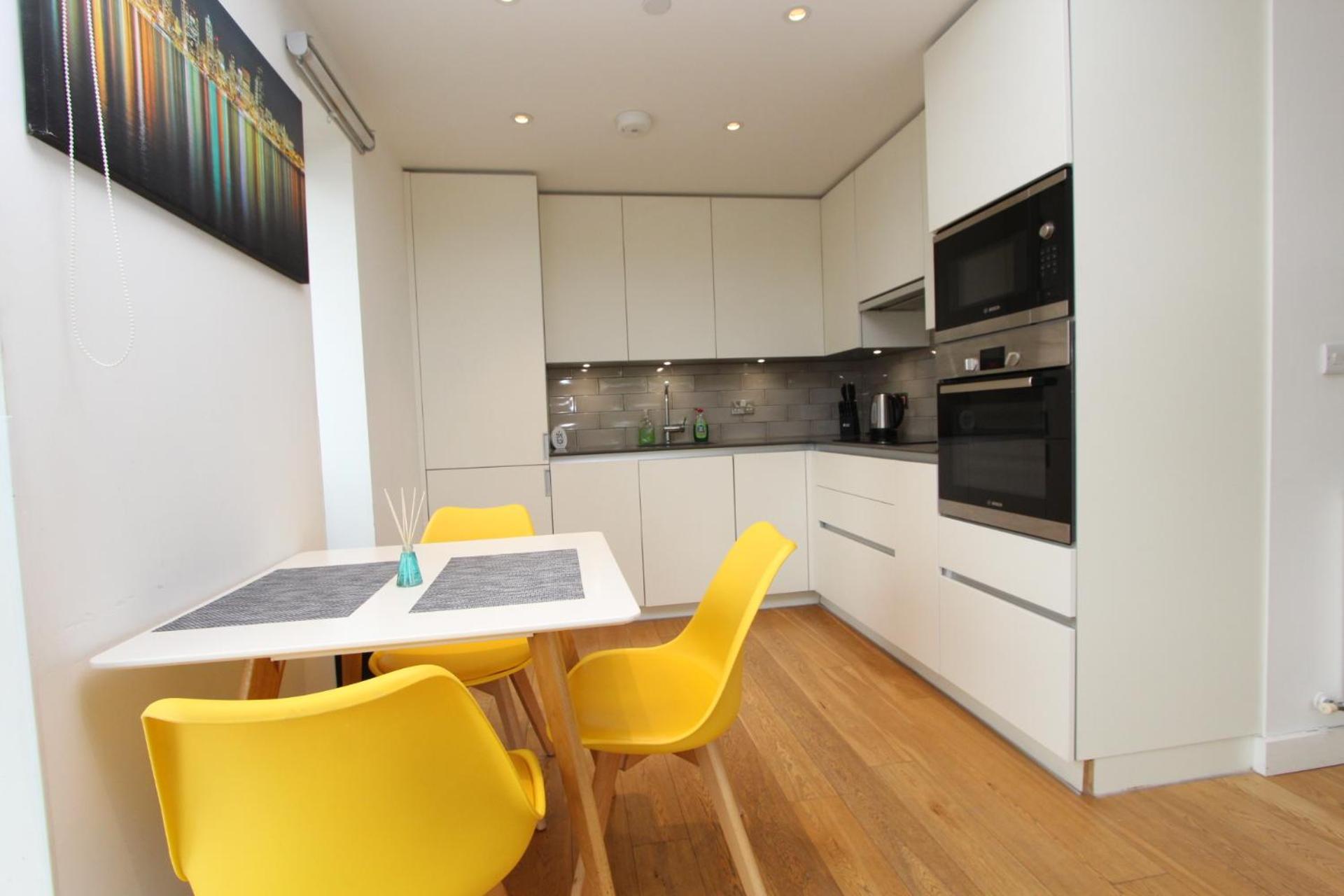 Spacious & Modern 1 Bedroom Close To Station In E16 Лондон Экстерьер фото